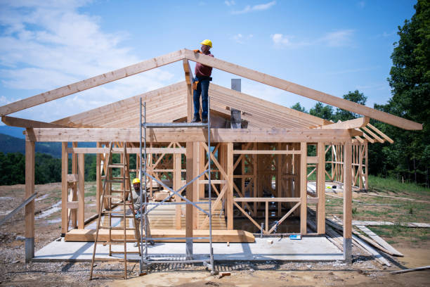 Best Local Roofing Companies  in Manana, HI